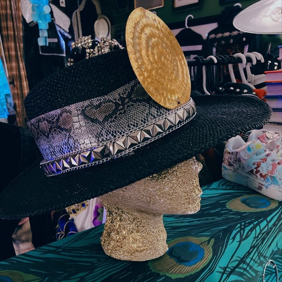 Blood Moon & Snakes Fedora Hat main image 4